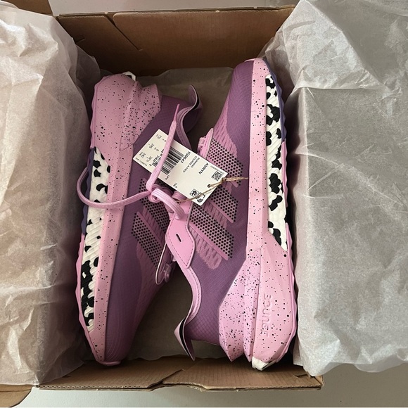 Adidas Women’s Avryn Shoes Size 7.5 Women’s Sportswear Sports Shoes - Picture 2 of 14